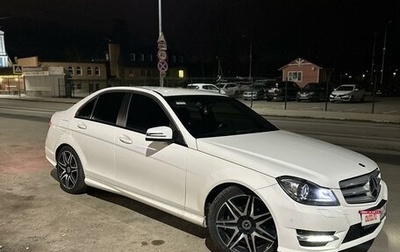 Mercedes-Benz C-Класс, 2013 год, 1 750 000 рублей, 1 фотография