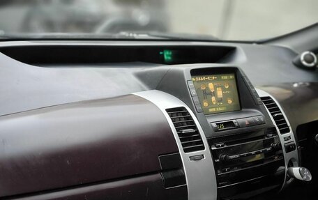 Toyota Prius, 2005 год, 495 000 рублей, 8 фотография