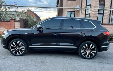 Volkswagen Touareg III, 2021 год, 5 990 000 рублей, 2 фотография