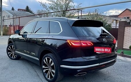 Volkswagen Touareg III, 2021 год, 5 990 000 рублей, 3 фотография