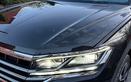 Volkswagen Touareg III, 2021 год, 5 990 000 рублей, 6 фотография