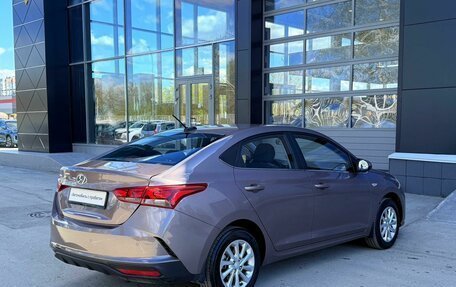 Hyundai Solaris II рестайлинг, 2021 год, 1 750 000 рублей, 5 фотография