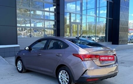 Hyundai Solaris II рестайлинг, 2021 год, 1 750 000 рублей, 7 фотография