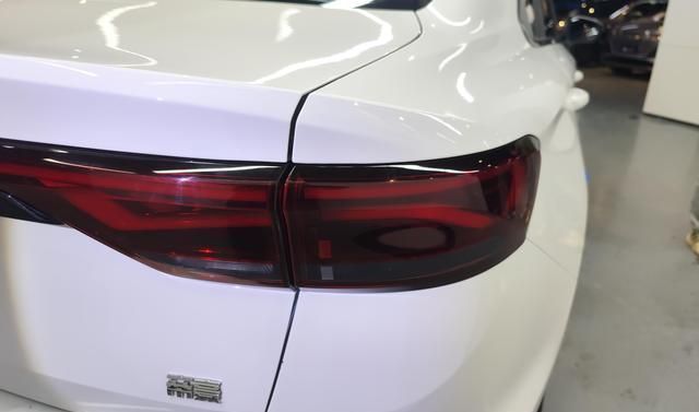 Geely Emgrand, 2024 год, 1 870 000 рублей, 5 фотография