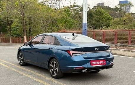 Hyundai Elantra, 2021 год, 1 550 000 рублей, 2 фотография