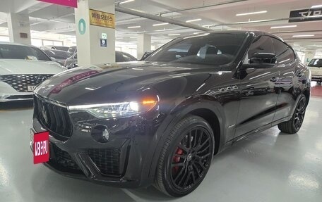 Maserati Levante I, 2020 год, 4 400 000 рублей, 3 фотография