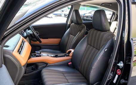 Honda Vezel, 2016 год, 1 580 000 рублей, 8 фотография
