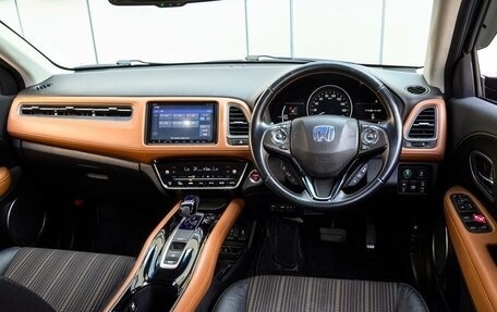 Honda Vezel, 2016 год, 1 580 000 рублей, 6 фотография