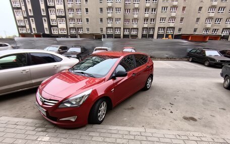 Hyundai Solaris II рестайлинг, 2015 год, 940 000 рублей, 4 фотография