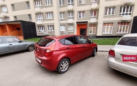 Hyundai Solaris II рестайлинг, 2015 год, 940 000 рублей, 2 фотография
