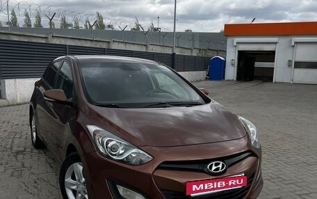 Hyundai i30 II рестайлинг, 2012 год, 1 099 000 рублей, 2 фотография