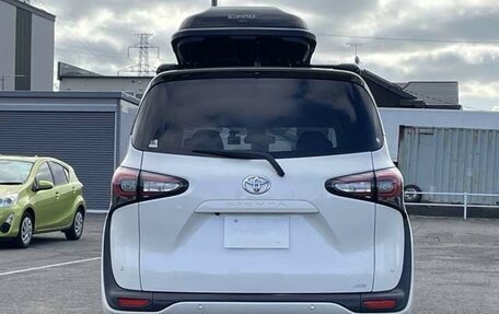 Toyota Sienta II, 2021 год, 1 186 000 рублей, 4 фотография