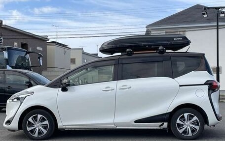 Toyota Sienta II, 2021 год, 1 186 000 рублей, 2 фотография