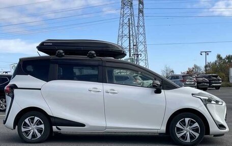 Toyota Sienta II, 2021 год, 1 186 000 рублей, 6 фотография