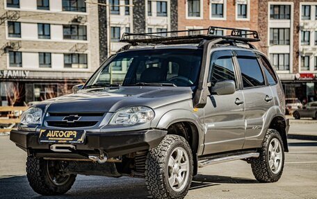 Chevrolet Niva I рестайлинг, 2011 год, 560 000 рублей, 4 фотография