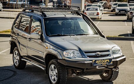 Chevrolet Niva I рестайлинг, 2011 год, 560 000 рублей, 2 фотография