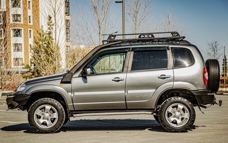 Chevrolet Niva I рестайлинг, 2011 год, 560 000 рублей, 6 фотография