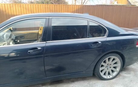 BMW 7 серия, 2005 год, 650 000 рублей, 10 фотография