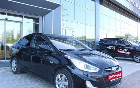 Hyundai Solaris II рестайлинг, 2013 год, 570 000 рублей, 3 фотография