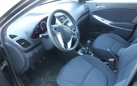 Hyundai Solaris II рестайлинг, 2013 год, 570 000 рублей, 15 фотография