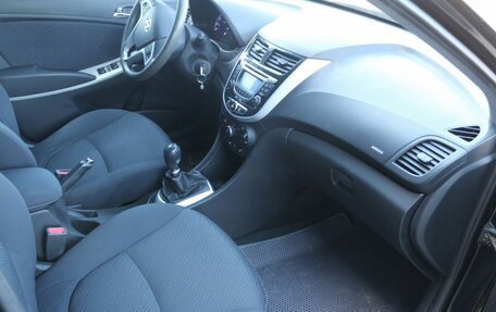 Hyundai Solaris II рестайлинг, 2013 год, 570 000 рублей, 17 фотография