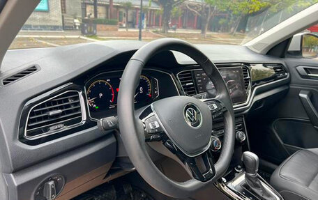 Volkswagen T-Roc I, 2021 год, 1 435 000 рублей, 9 фотография