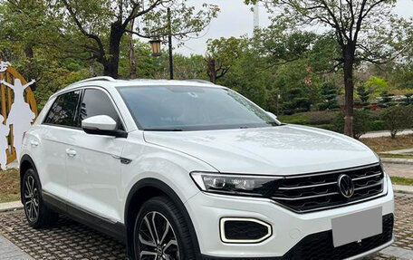 Volkswagen T-Roc I, 2021 год, 1 435 000 рублей, 3 фотография
