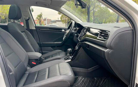 Volkswagen T-Roc I, 2021 год, 1 435 000 рублей, 14 фотография