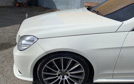Mercedes-Benz E-Класс, 2010 год, 1 200 000 рублей, 6 фотография