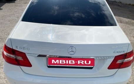 Mercedes-Benz E-Класс, 2010 год, 1 200 000 рублей, 10 фотография