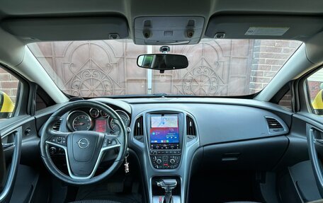 Opel Astra J, 2012 год, 800 000 рублей, 9 фотография