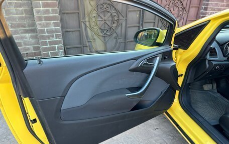 Opel Astra J, 2012 год, 800 000 рублей, 6 фотография
