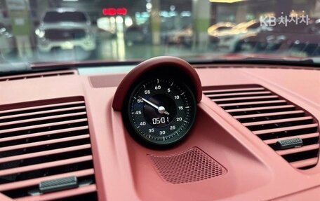 Porsche 911, 2022 год, 13 336 000 рублей, 10 фотография