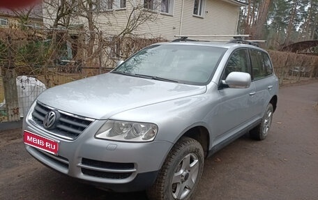 Volkswagen Touareg III, 2003 год, 1 000 000 рублей, 1 фотография