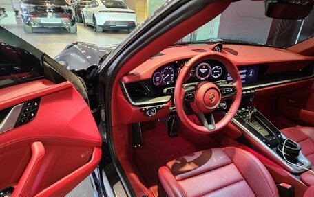 Porsche 911, 2022 год, 15 928 000 рублей, 10 фотография