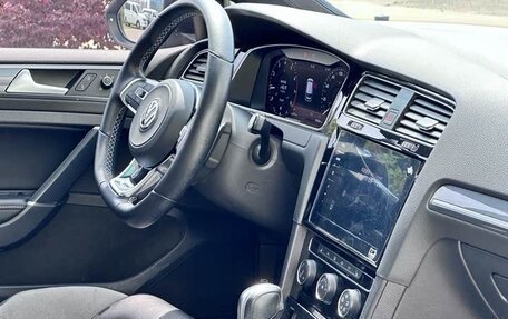 Volkswagen Golf VII, 2020 год, 1 645 000 рублей, 7 фотография