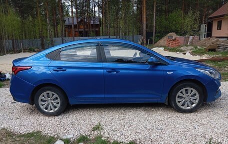 Hyundai Solaris II рестайлинг, 2017 год, 930 000 рублей, 5 фотография