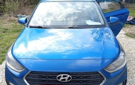 Hyundai Solaris II рестайлинг, 2017 год, 930 000 рублей, 7 фотография