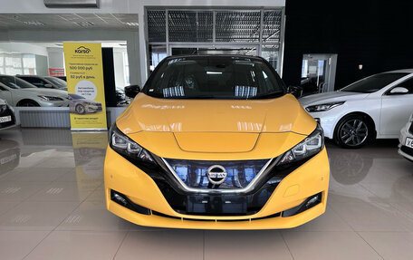 Nissan Leaf II, 2019 год, 1 500 000 рублей, 10 фотография