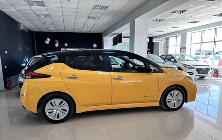 Nissan Leaf II, 2019 год, 1 500 000 рублей, 11 фотография
