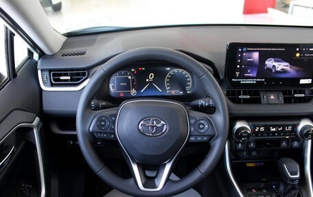Toyota RAV4, 2025 год, 4 600 000 рублей, 11 фотография