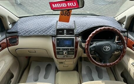 Toyota Ipsum II, 2002 год, 859 000 рублей, 16 фотография
