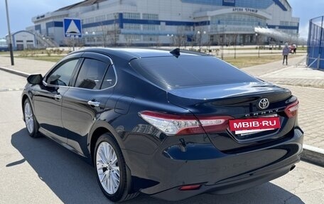 Toyota Camry, 2018 год, 3 050 000 рублей, 7 фотография