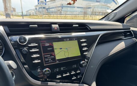 Toyota Camry, 2018 год, 3 050 000 рублей, 26 фотография