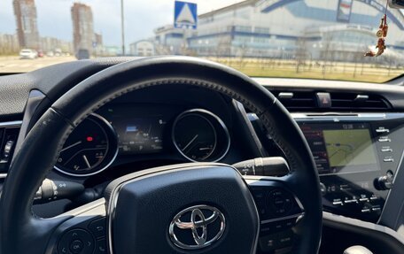 Toyota Camry, 2018 год, 3 050 000 рублей, 24 фотография