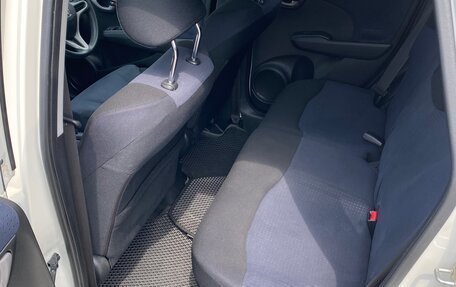 Honda Fit III, 2010 год, 770 000 рублей, 6 фотография