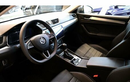 Skoda Superb III рестайлинг, 2025 год, 3 500 000 рублей, 9 фотография