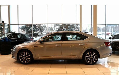 Skoda Superb III рестайлинг, 2025 год, 3 500 000 рублей, 2 фотография