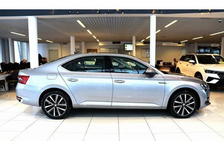 Skoda Superb III рестайлинг, 2025 год, 3 500 000 рублей, 6 фотография