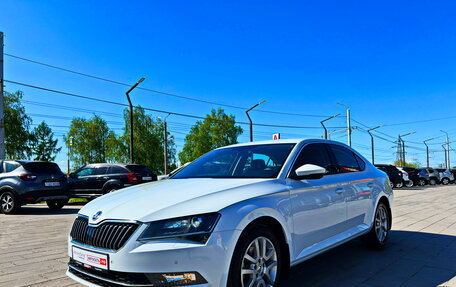 Skoda Superb III рестайлинг, 2018 год, 1 971 600 рублей, 3 фотография